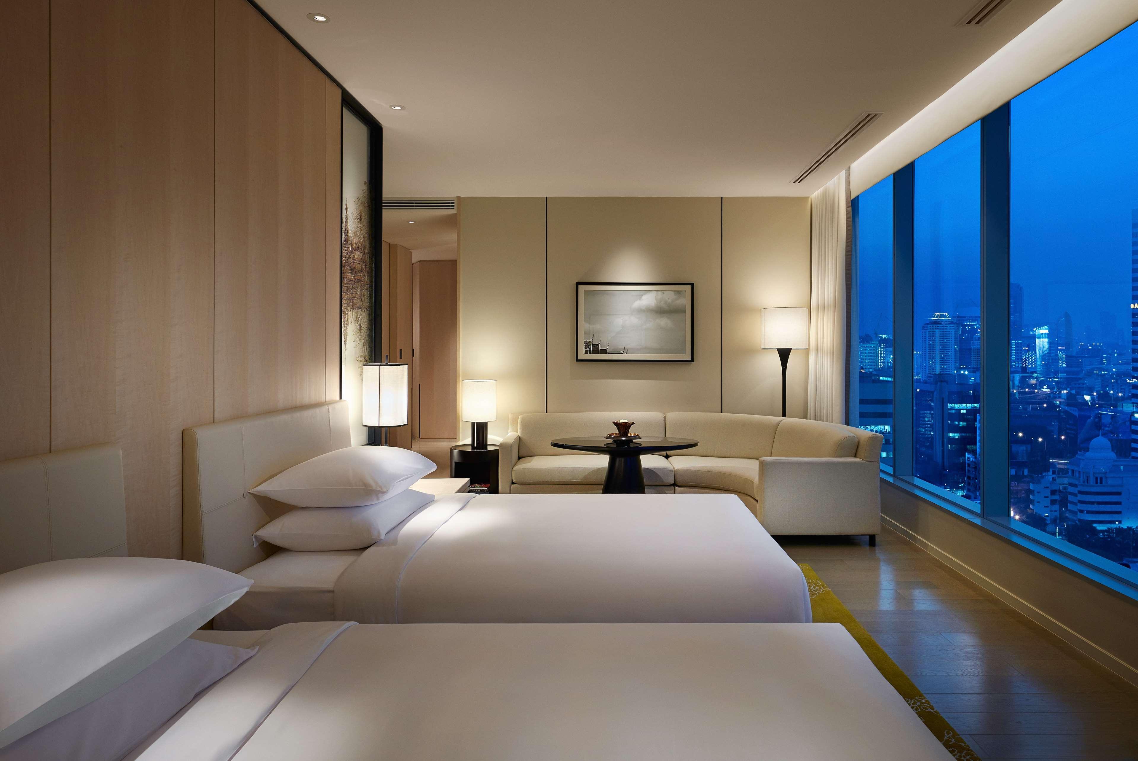Hotel Park Hyatt Bangkok Extérieur photo